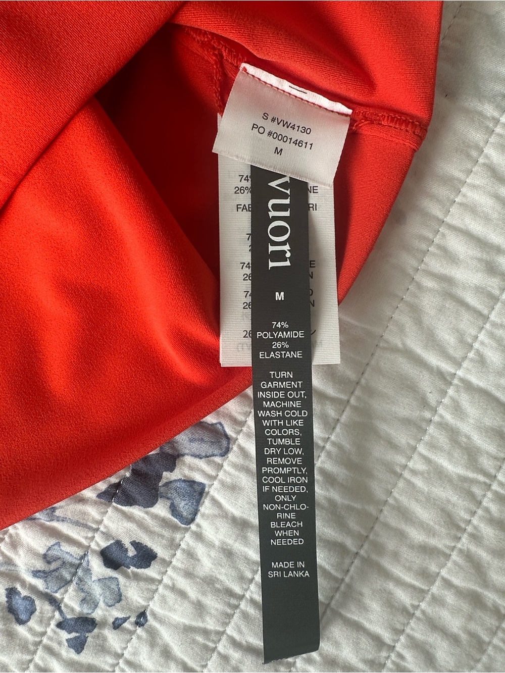 Vuori AllTheForm Leggings in Bright Poppy - Picture 4 of 6